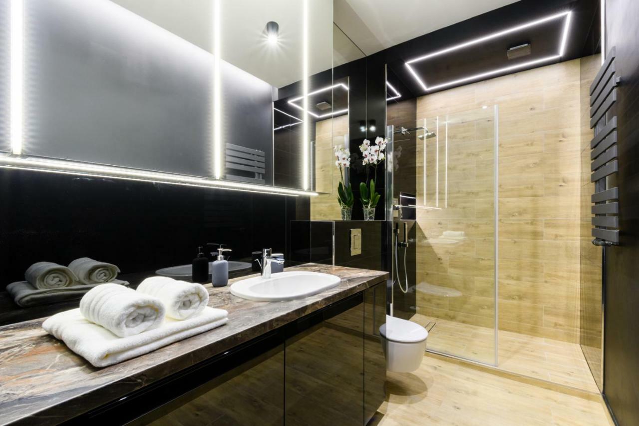 Zlota Luxury Apartments ワルシャワ エクステリア 写真