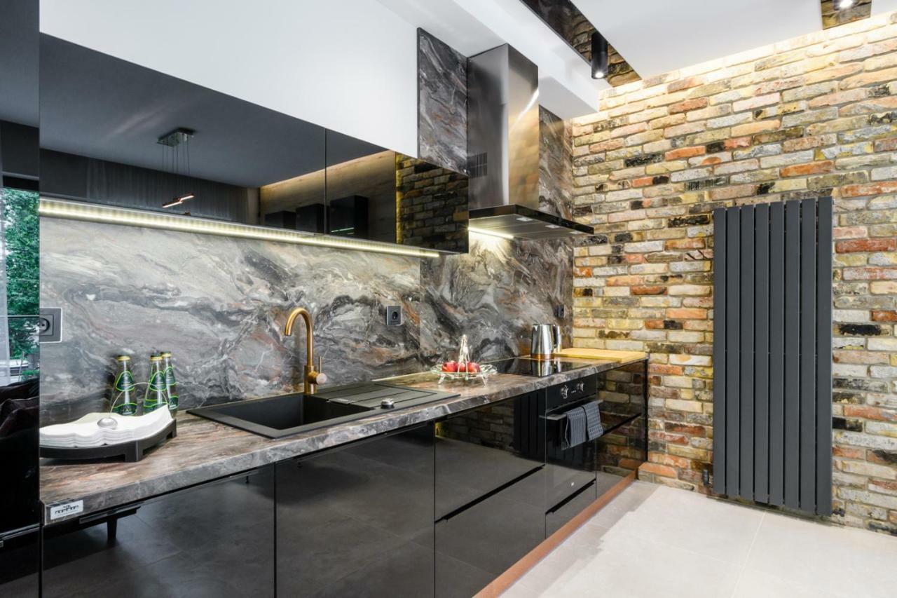 Zlota Luxury Apartments ワルシャワ エクステリア 写真