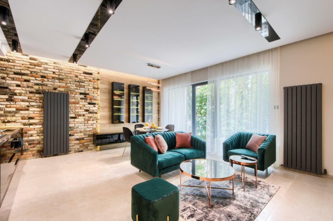 Zlota Luxury Apartments ワルシャワ エクステリア 写真