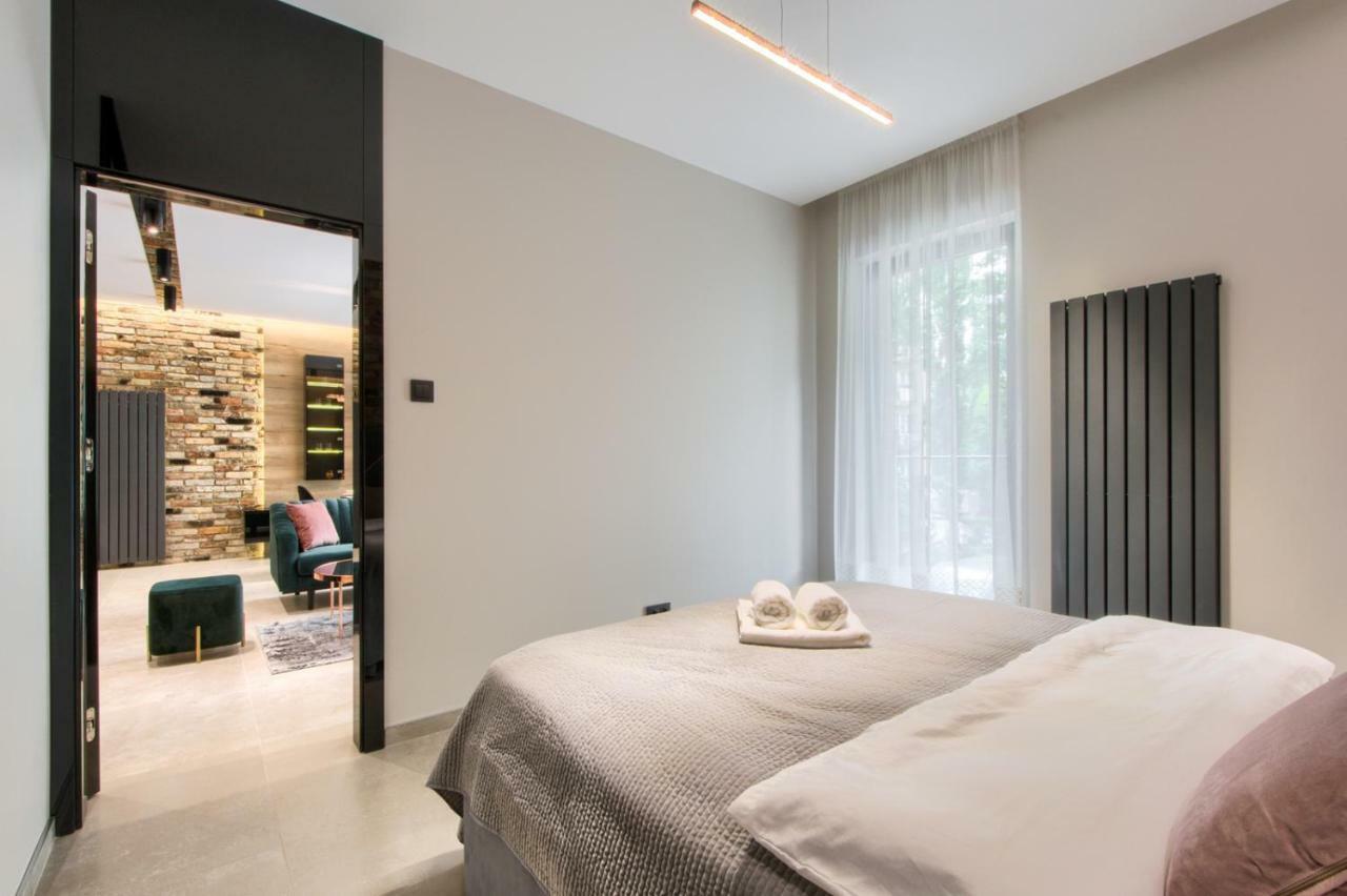 Zlota Luxury Apartments ワルシャワ エクステリア 写真
