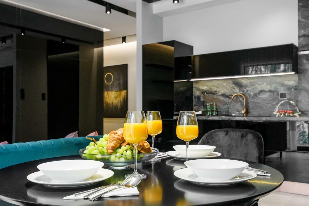 Zlota Luxury Apartments ワルシャワ エクステリア 写真