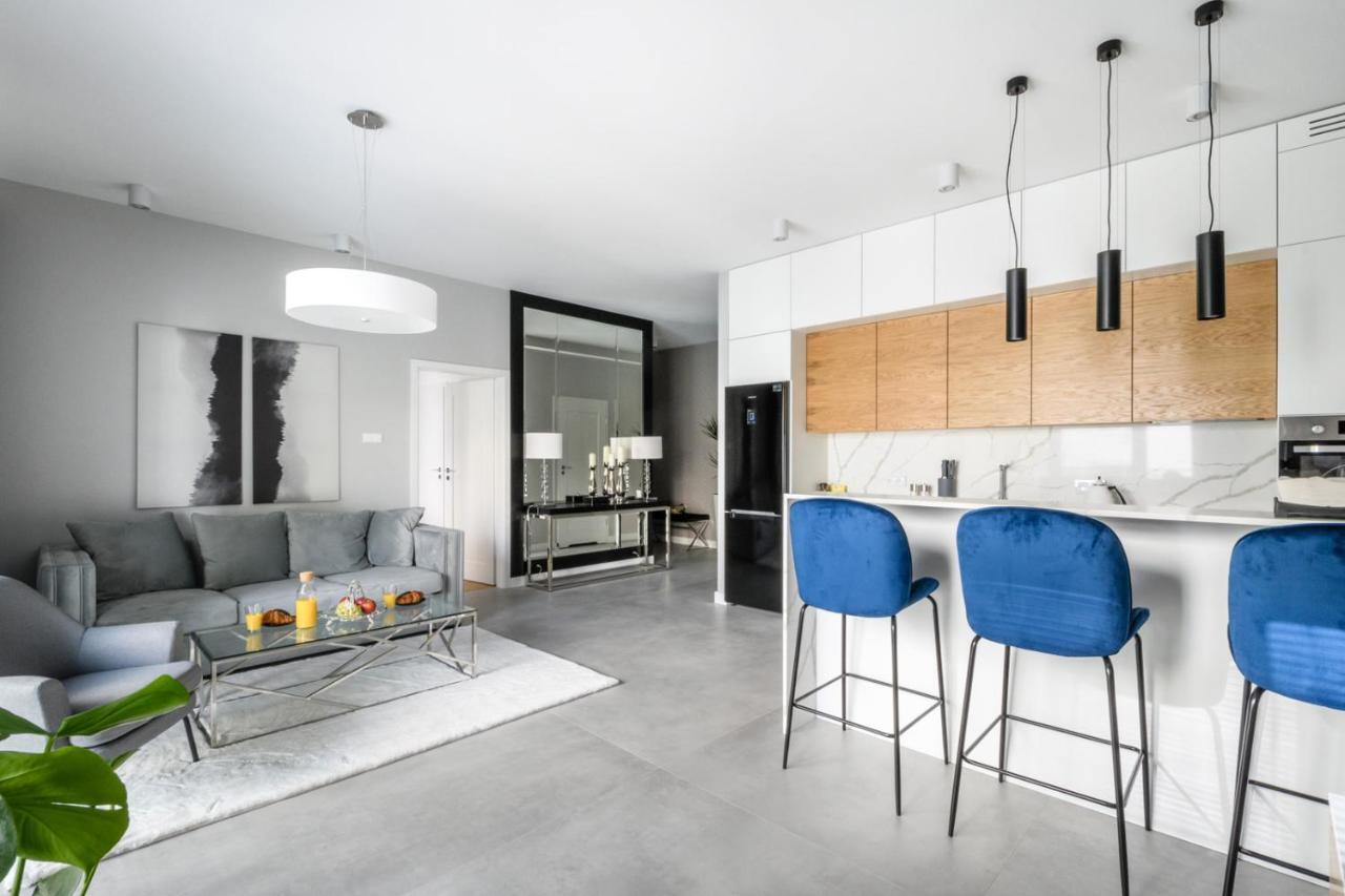 Zlota Luxury Apartments ワルシャワ エクステリア 写真