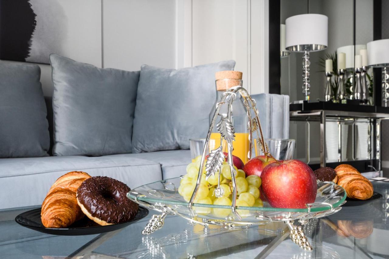 Zlota Luxury Apartments ワルシャワ エクステリア 写真