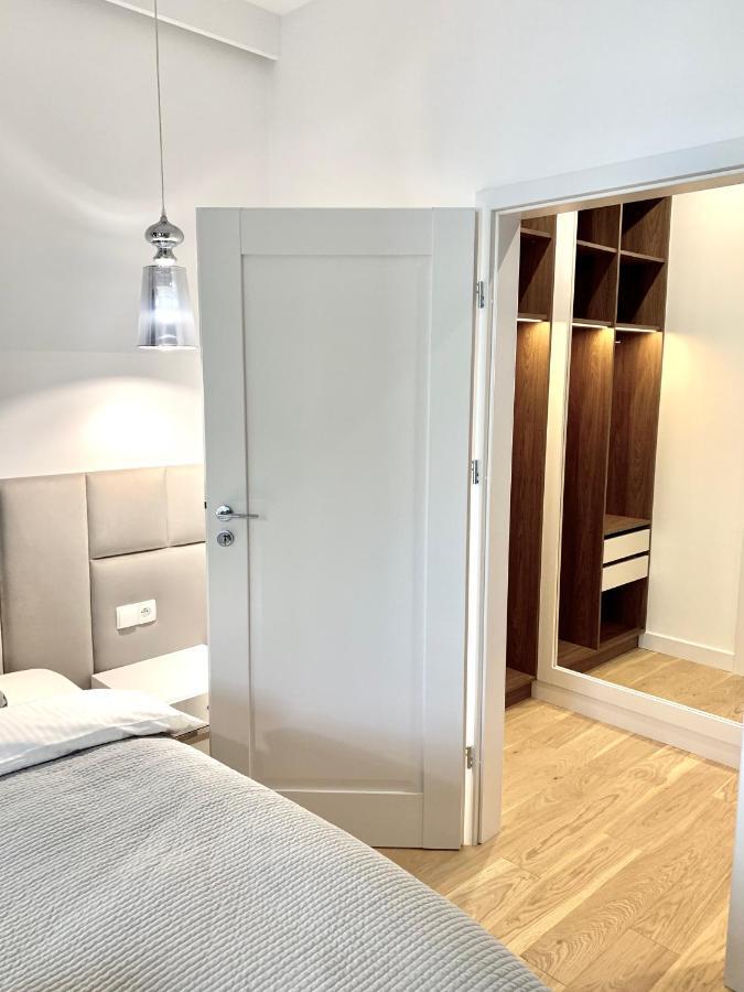 Zlota Luxury Apartments ワルシャワ エクステリア 写真