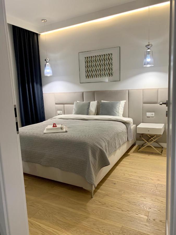 Zlota Luxury Apartments ワルシャワ エクステリア 写真