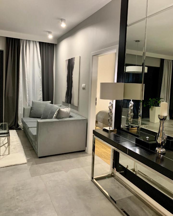 Zlota Luxury Apartments ワルシャワ エクステリア 写真