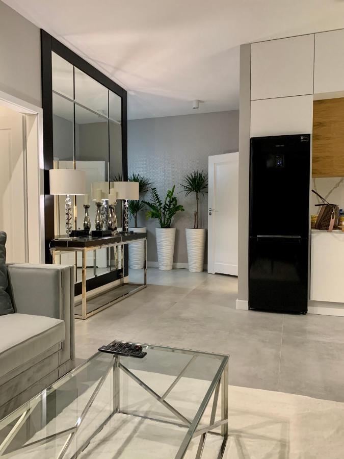 Zlota Luxury Apartments ワルシャワ エクステリア 写真