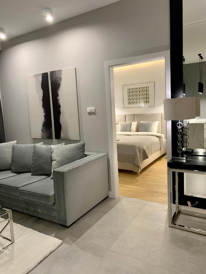 Zlota Luxury Apartments ワルシャワ エクステリア 写真